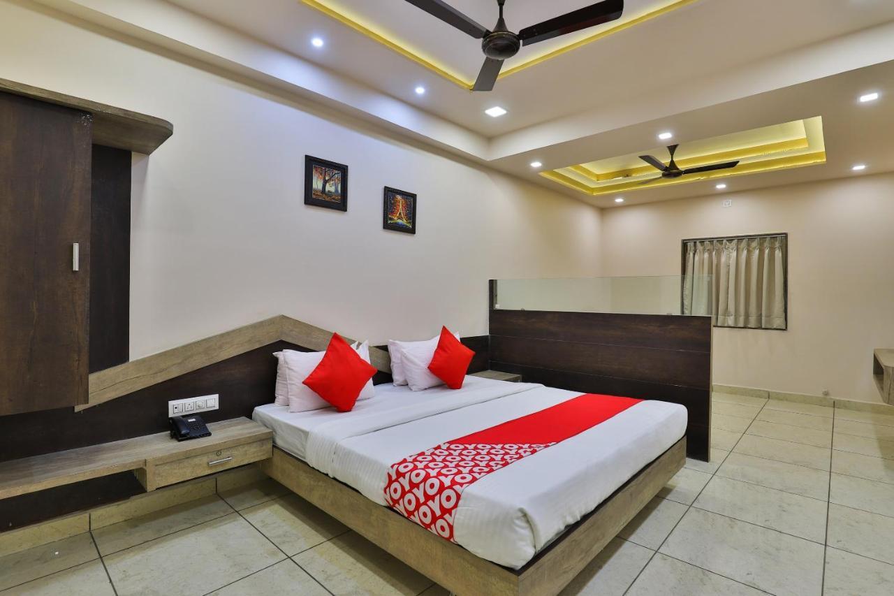 Oyo 26621 Hotel Tulsi Residency Jāmnagar Exterior foto